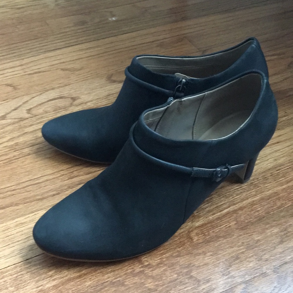 Ecco zip black booties